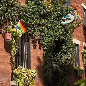 Sir Montcalm Bed & Breakfast